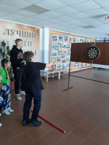 Турнир по дартсу..